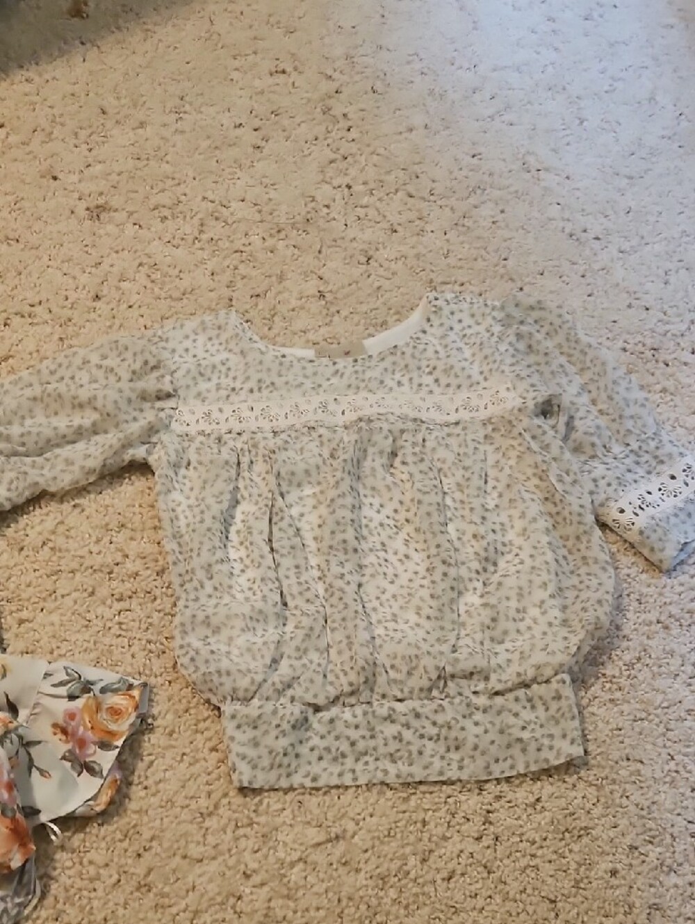Large Top Bundle - Picture 8 of 11